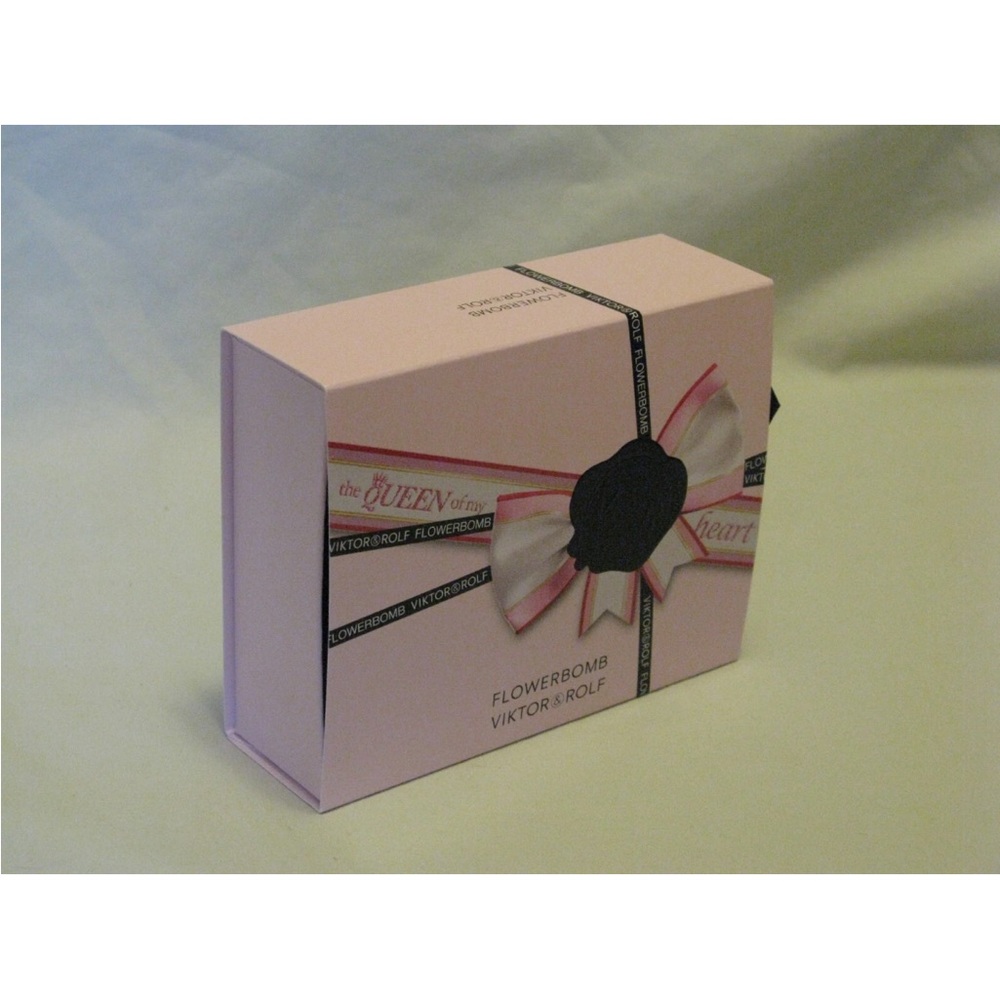 VIKTOR&ROLF FLOWERBOMB Gift Set Mini - Picture 4 of 5